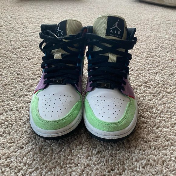 Wmns Jordan 1 Mid SE ‘Multi-Color’ - ‘Lightbuld’ - Picture 3 of 4